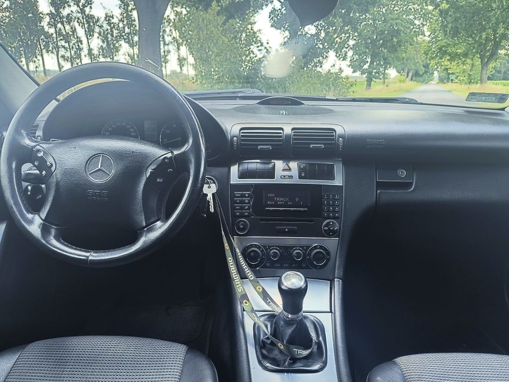 Mercedes-Benz C200 kompressor ver. Avantgarde