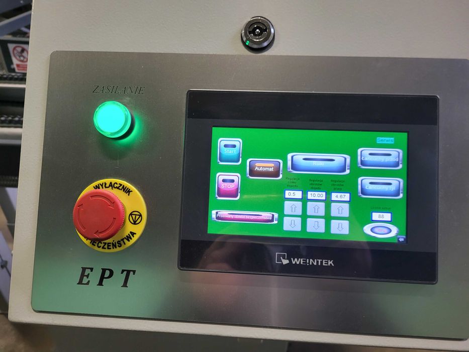 Podajnik strugarki czterostronnej okleiniarki gąsienica podawania 3300