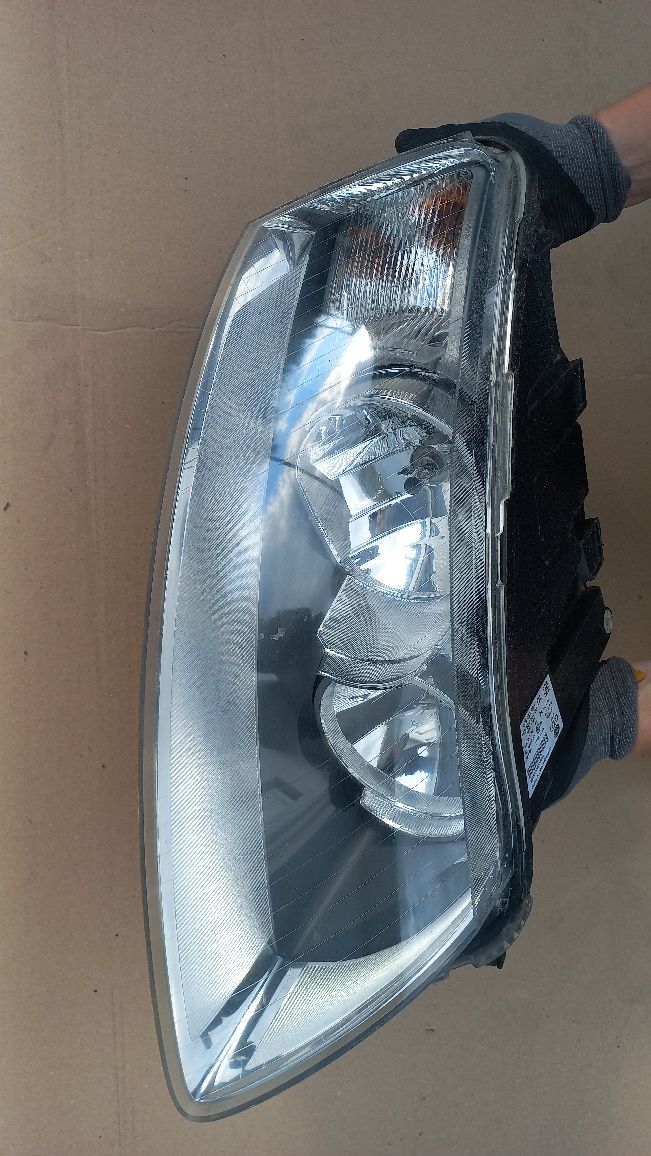 Audi a6 c6 04-08 reflektor lampa prawy prawa eu xenon xenonowy