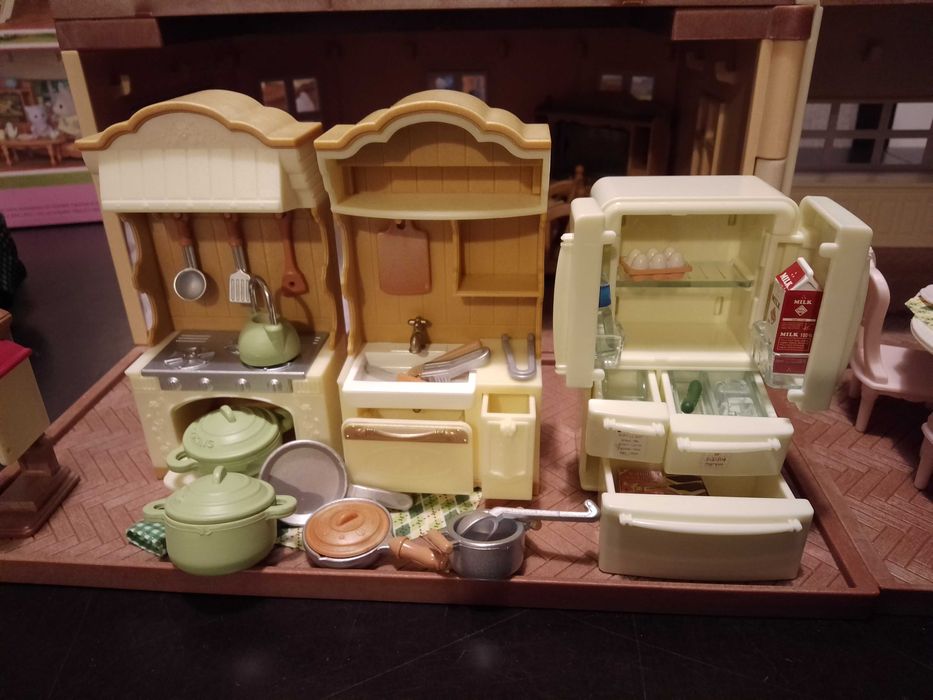 Sylvanian Families, 5708; miejski domek + wyposażenie