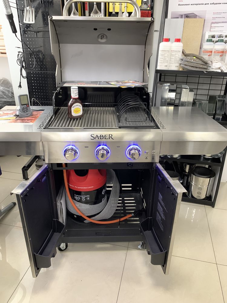 Газовый гриль Saber Select 3-Burner Gas Grill