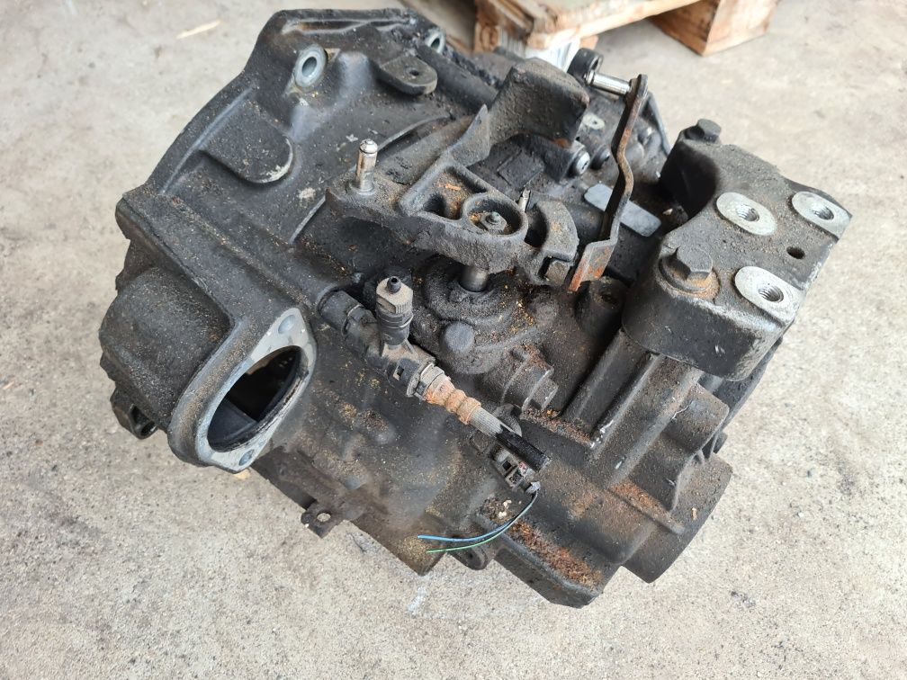 SKRZYNIA 6 biegów JLU 2.0tdi BKP Audi A3 8P VW Passat B6 Touran Golf 5