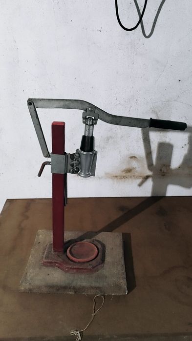 Máquina manual para rolhas