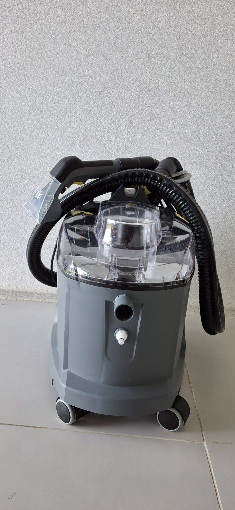 Lava Estofos Karcher Puzzi 8/1 - 1200W