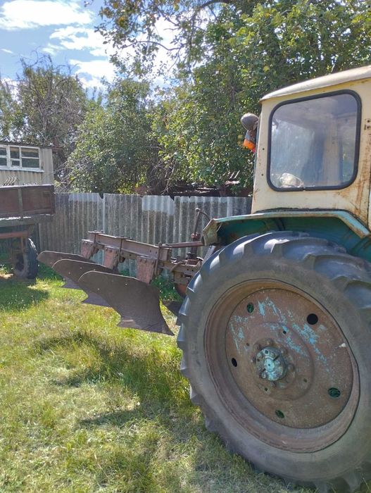 Продам трактор ЮМЗ-6