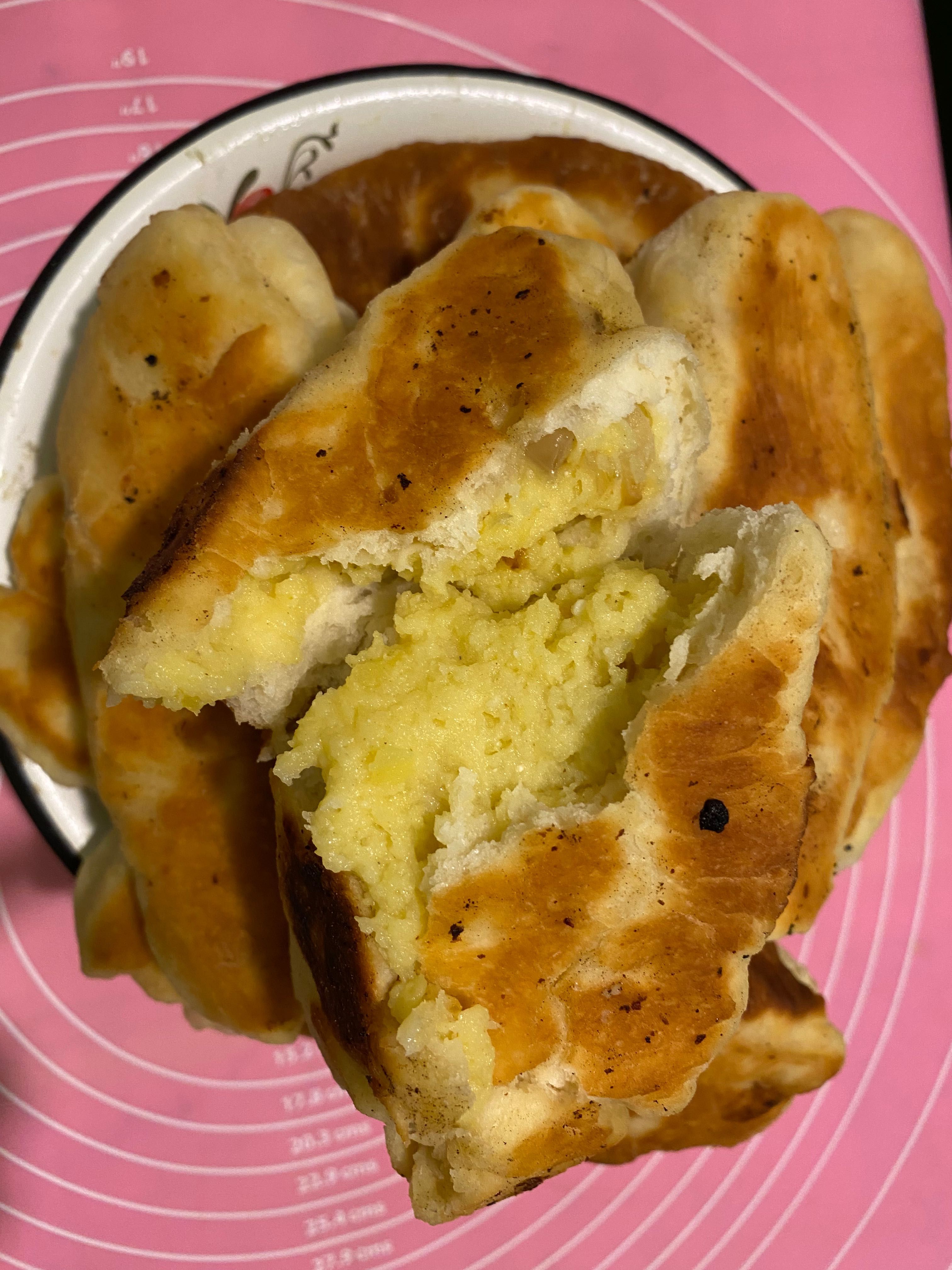 Пирожки домашние с картошкой/капустой/мясом, орешки со сгущенкой
