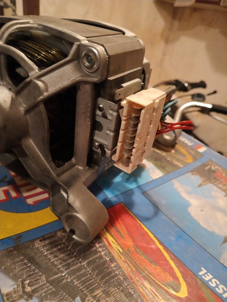 Silnik z pralki automatycznej