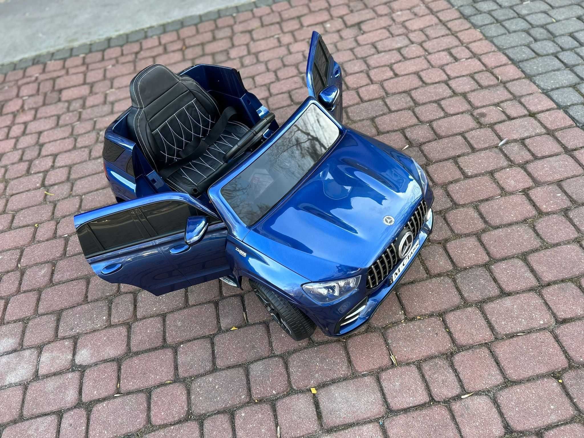 Pojazd na akumulator Mercedes Benz M