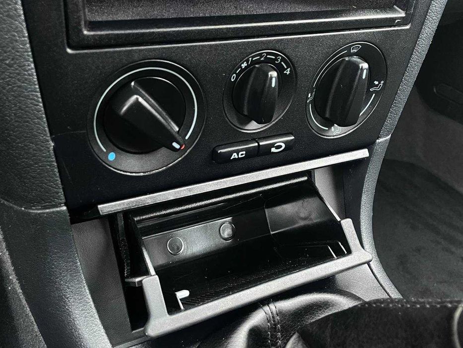 Продам  Skoda Octavia 2002. Можна в розстрочку, під викуп.