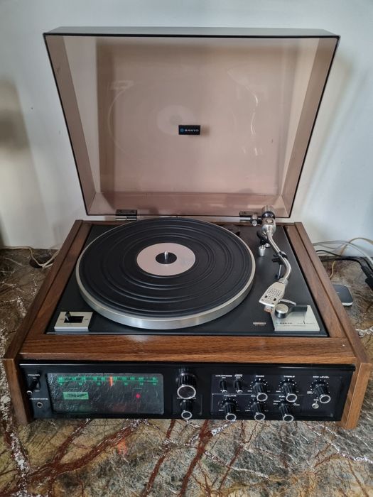 Gramofon Sanyo DXT 5500L Vintage