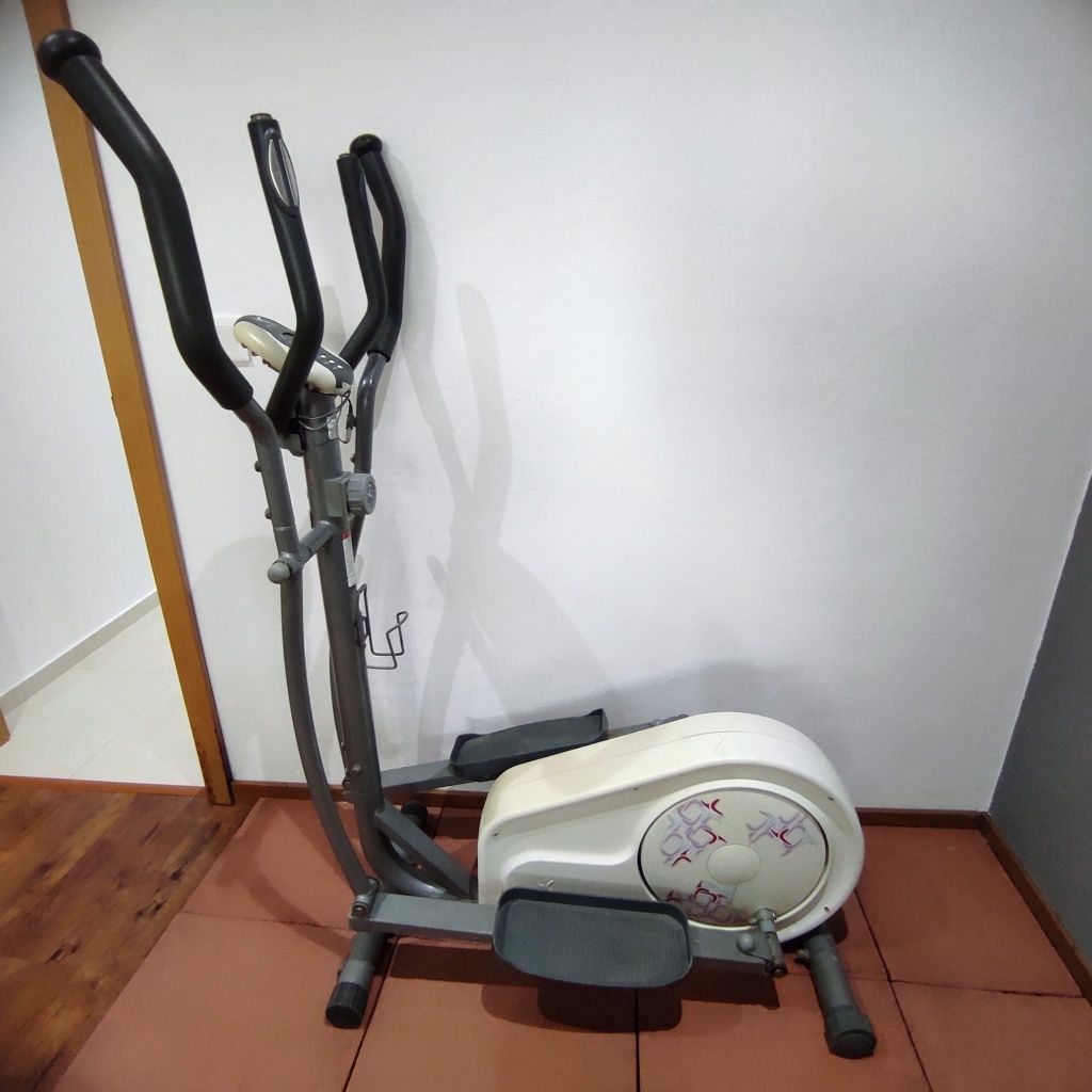 Elíptica marca Domyos