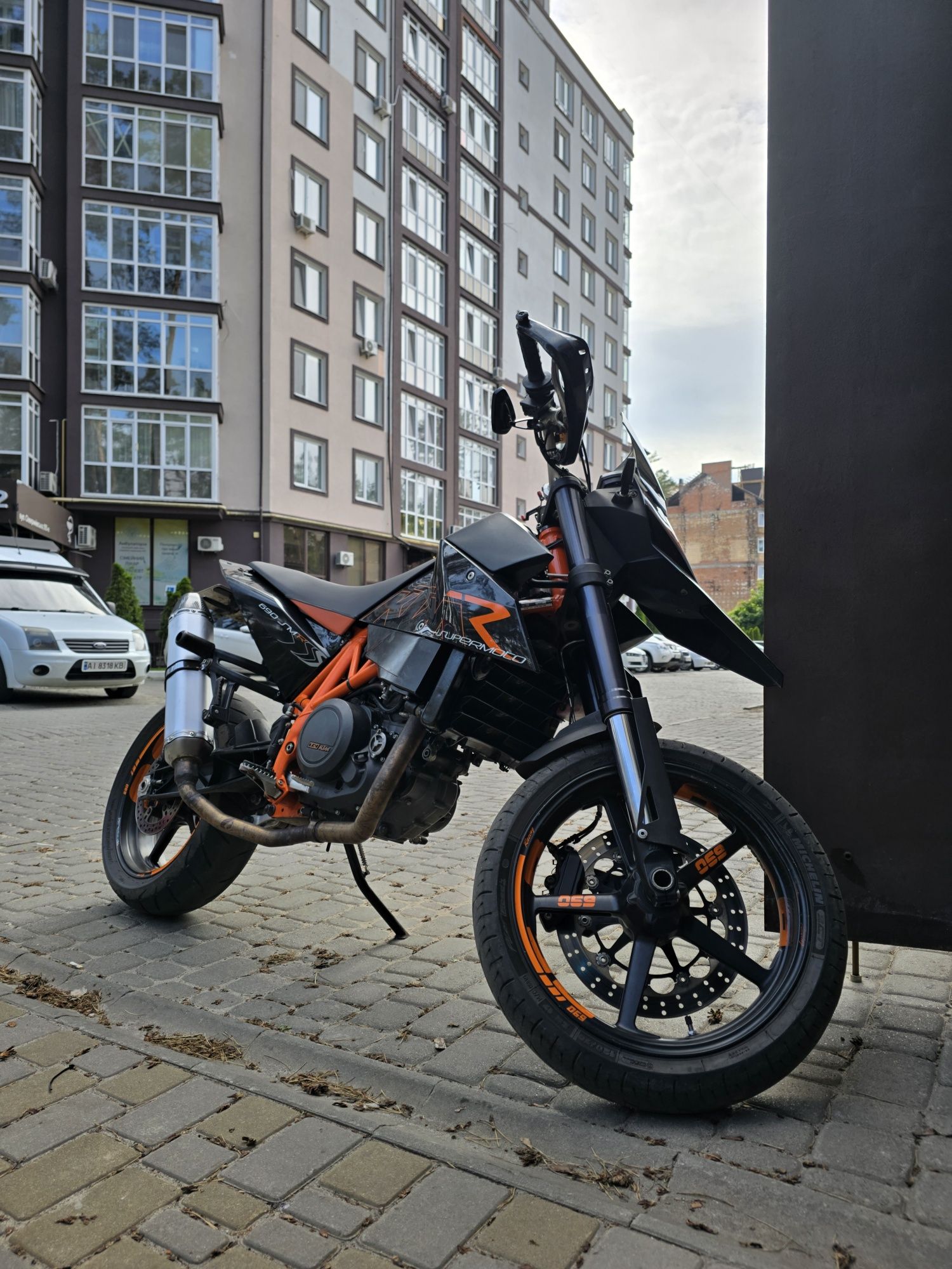Продам КТМ 690sm-r