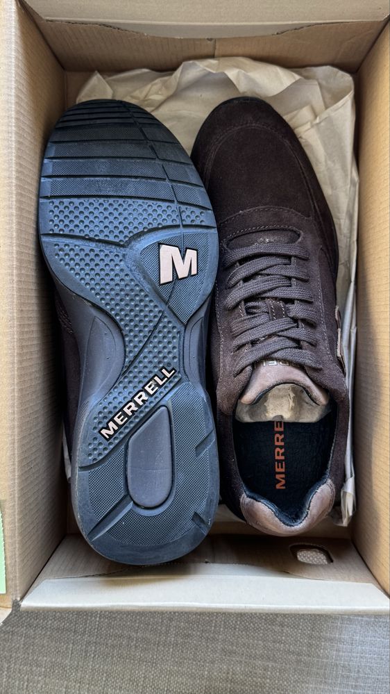 Sapatos MERREL N 40 novos
