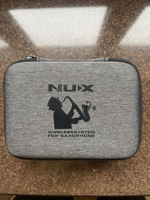 Продаю бездротову радіосистему NUX B-6 для саксофону