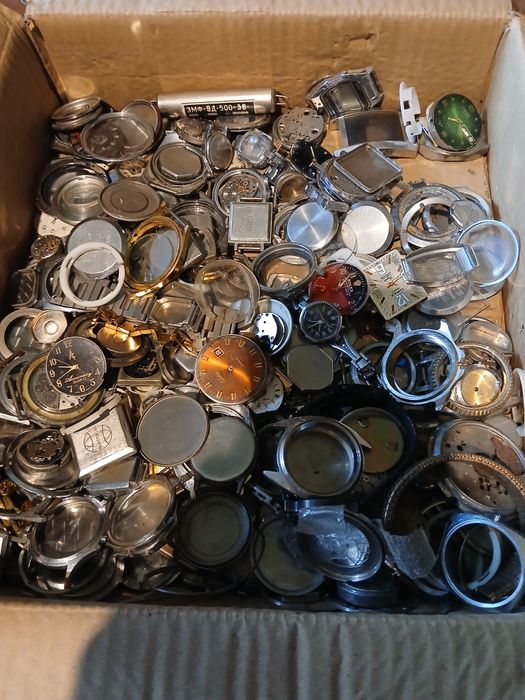 Детали на часы циферблати кришки