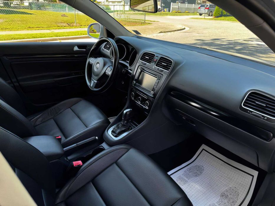 Volkswagen Jetta      2013