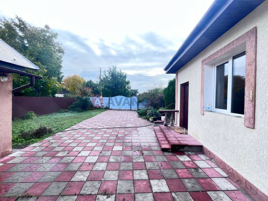 Продається будинок в центрі с.Свидівок(Є-відновлення)