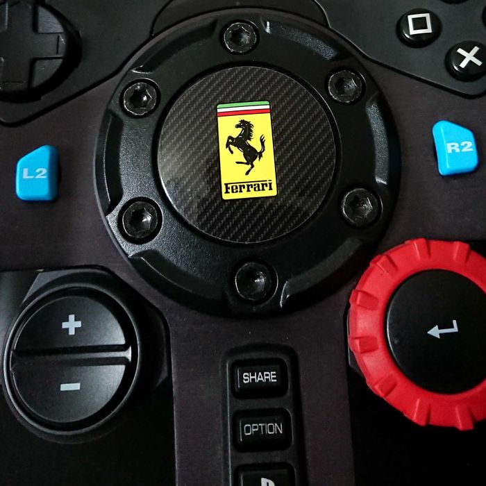 Naklejka z LOGO na środek kierownicy Logitech G29 / G920