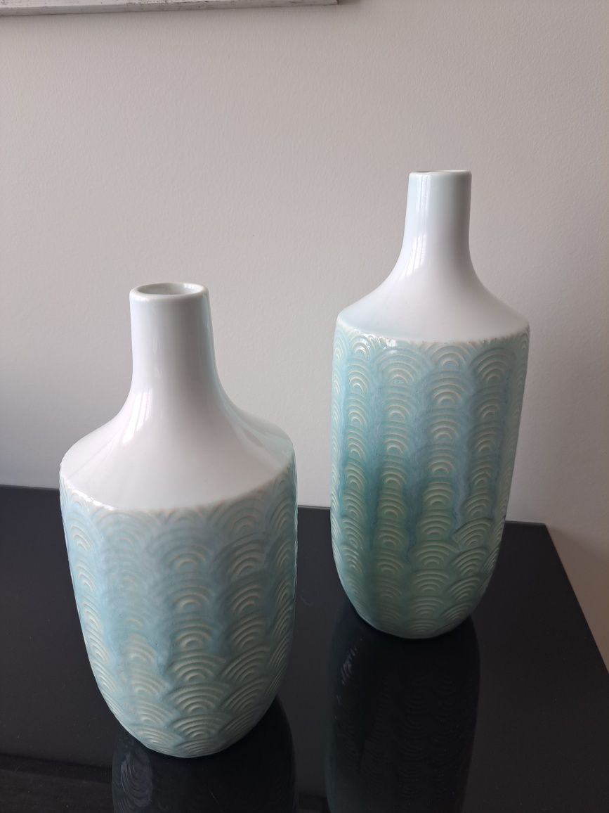 Conjunto 2 jarras tamanho 23cm e 28cm