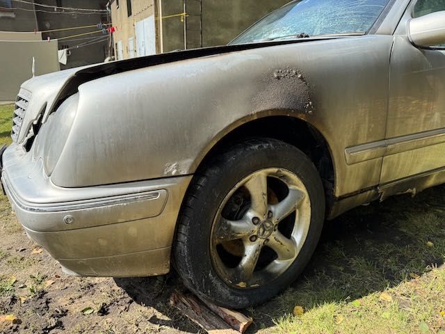 Mercedes E 320 4matic sprzedam na części - w całości