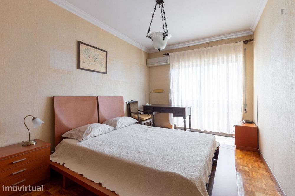 75344 - Quarto com serventia de cozinha