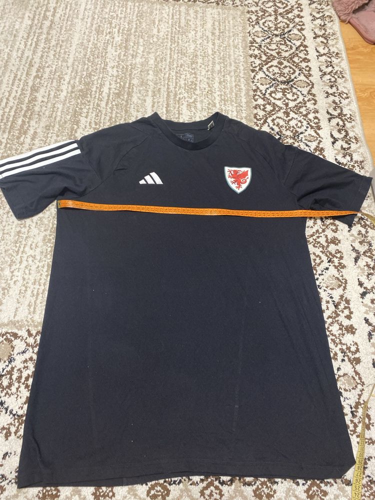 Продам фудболку оригінальну Adidas