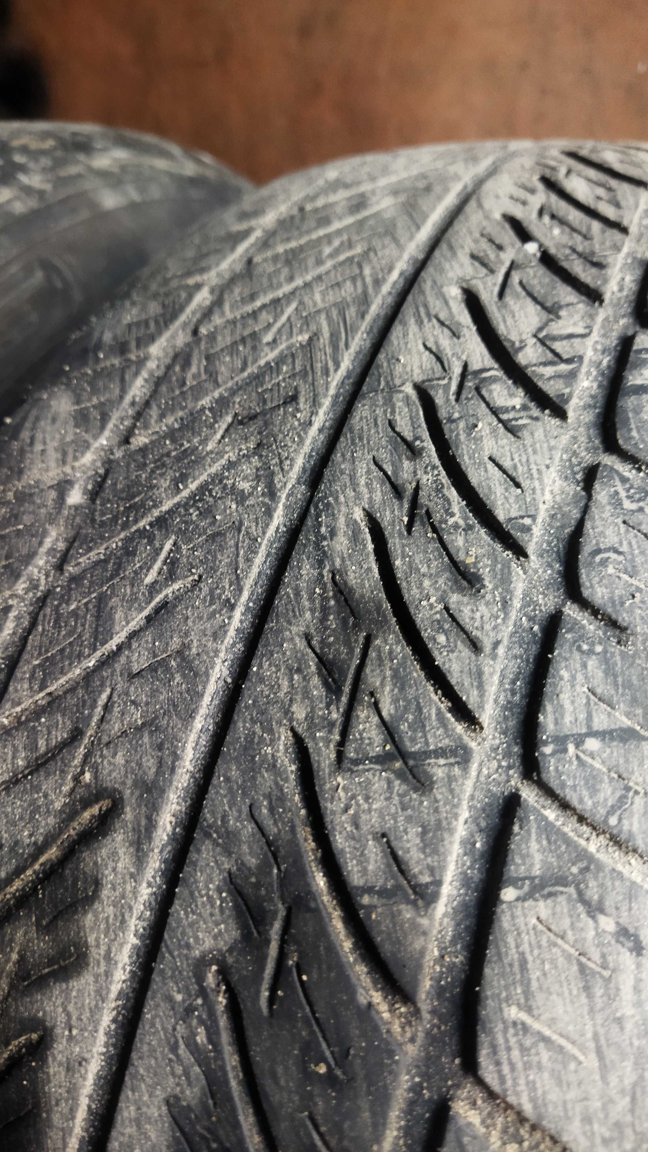 Продам шини Hankook R16 205/60