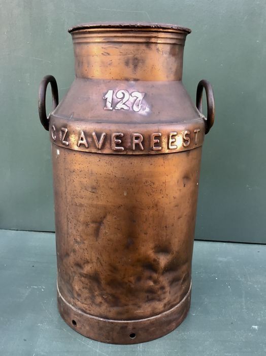 Leiteira antiga em cobre