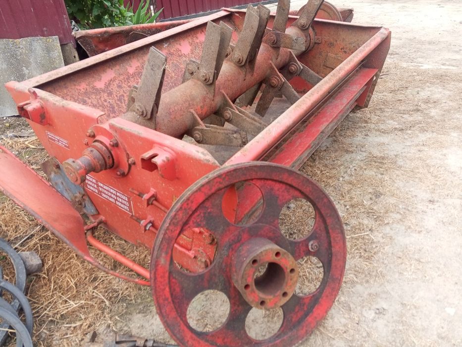 Січкарня на Massey Ferguson 307,440