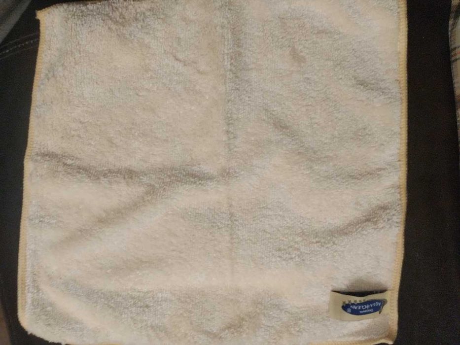 Trzy ściereczki z mikrofibry do sprzątania gładkich powierzchni