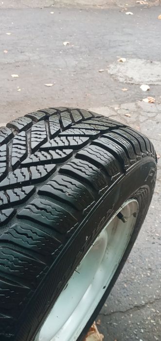 Продам комплект зимової резини р13