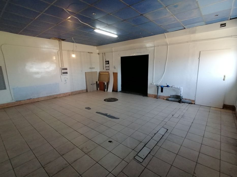Hala 400m2 + 100m2 pomieszczenia