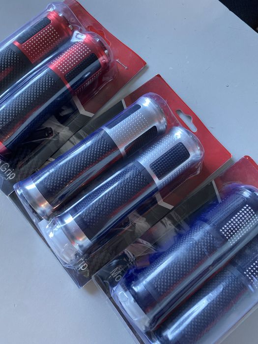 Продаж наклейок на мотоцикл