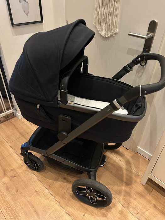 Zestaw wózka dziecięcego 3w1–Maxi Cosi Fame (czarny) wraz z fotelikiem