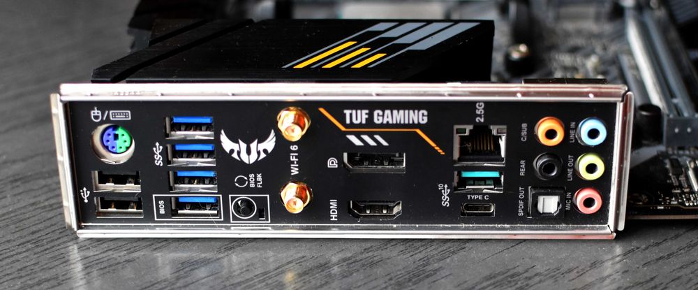 Zestaw / Asus TUF B550M + Ryzen 5600 Bez pamięci RAM