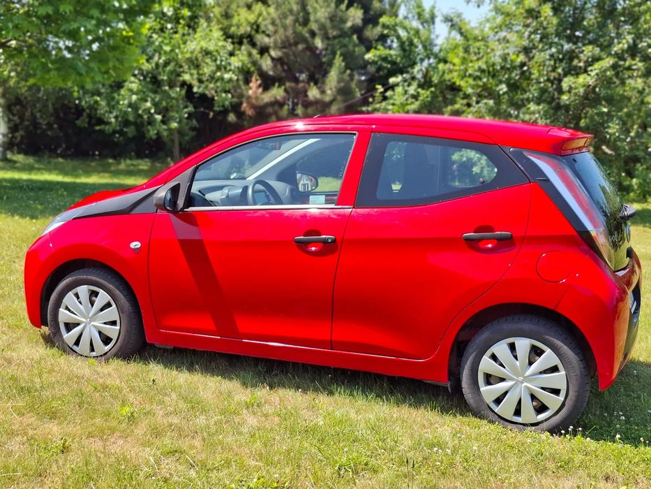 Toyota Aygo Toyota Aygo. Zakupiona w polskim salonie. Rocznik 2017