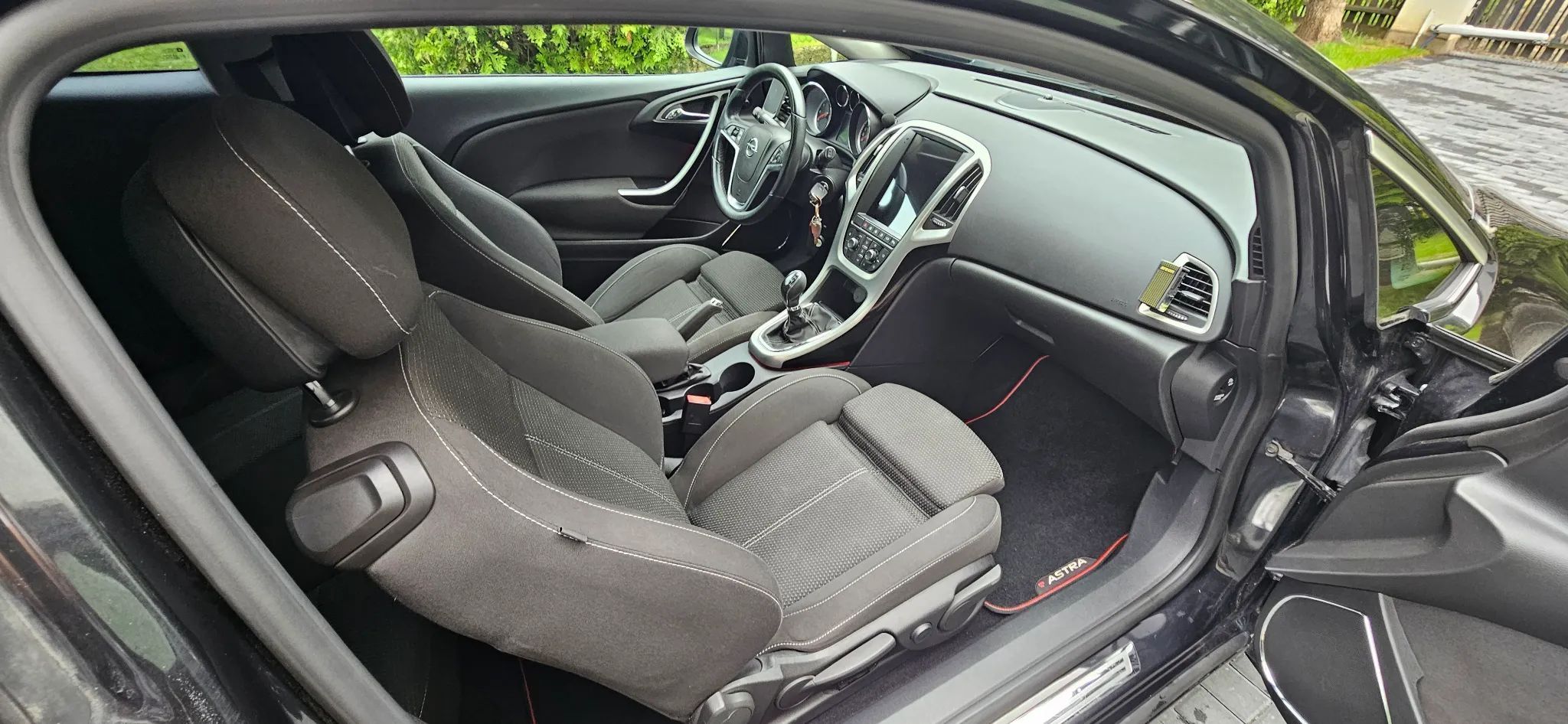 Opel Astra Opel Astra J GTC Sport 1.6 Turbo 180KM