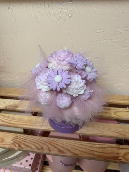 Prezent naturalny flower box sojowy.