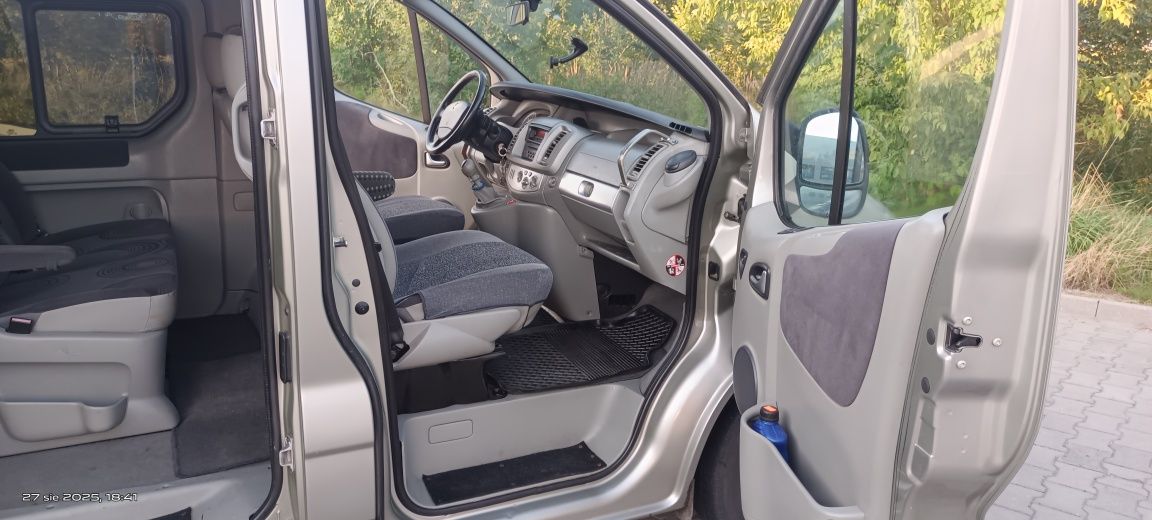 Renault Trafic 2009 rok Bogate wyp. Przeb. 209 tyś  Jeden właś. 10 lat