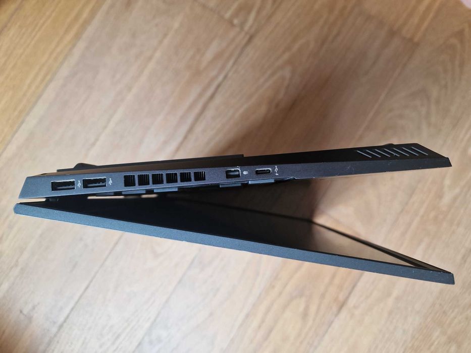 Portátil HP Omen 015 - Gamer