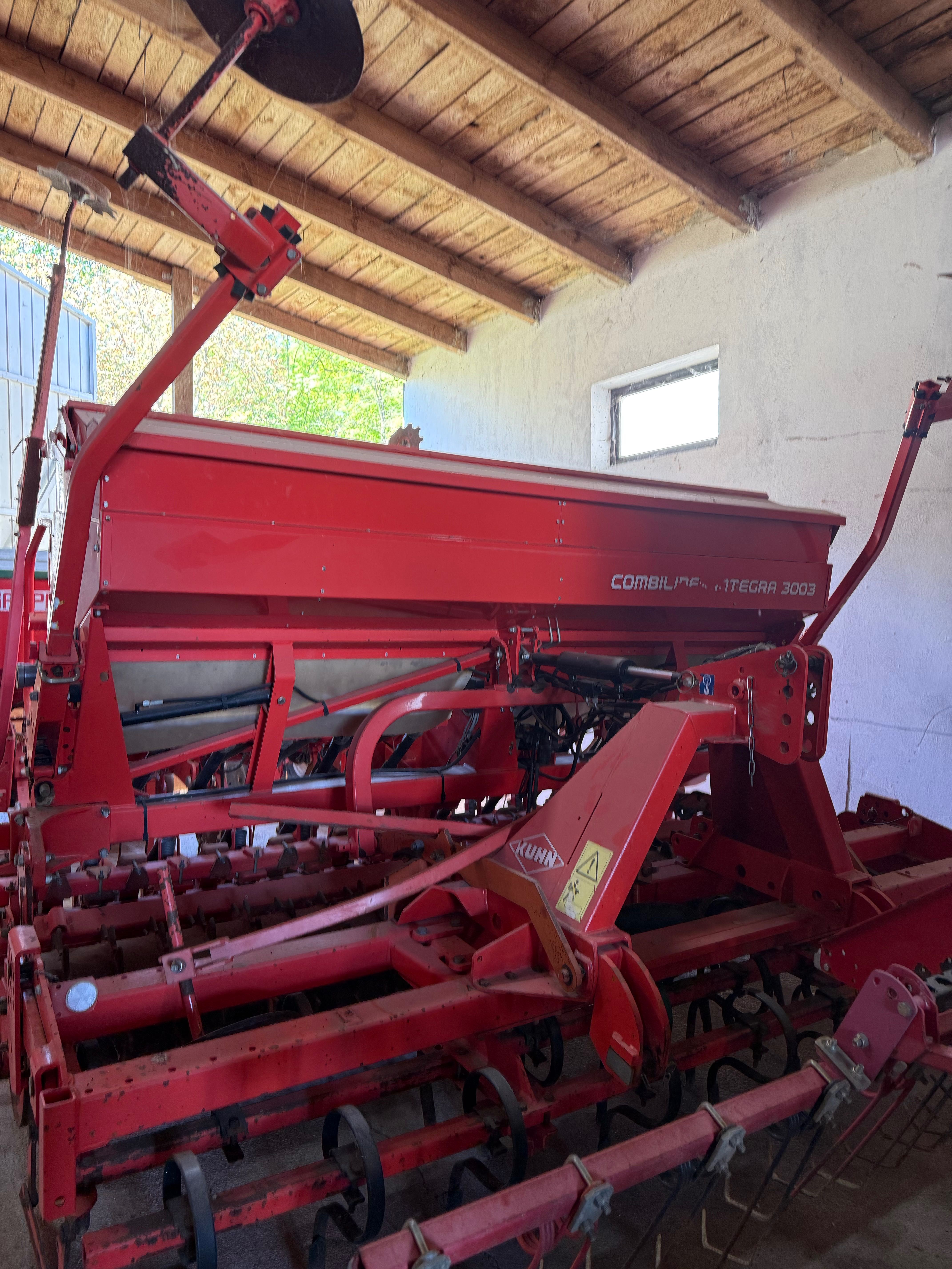 Witam, do sprzedania siewnik kunh integra 3003