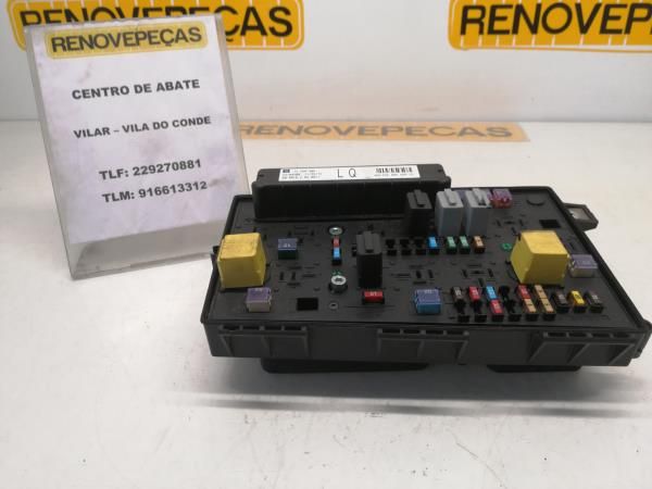 Caixa fusíveis / SAM / BSI OPEL Astra H Hatchback (L48)