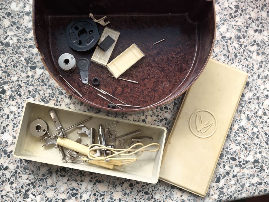 Продам швейну машинку Чайка-2 (СССР)