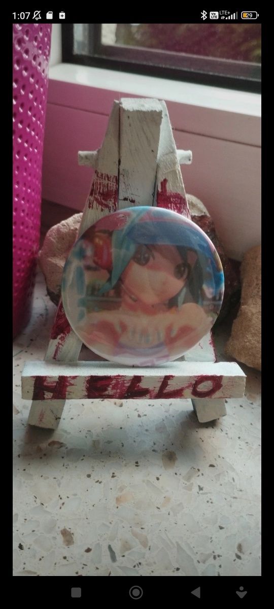 Hatsune Miku | pin / znaczek | 58 MM