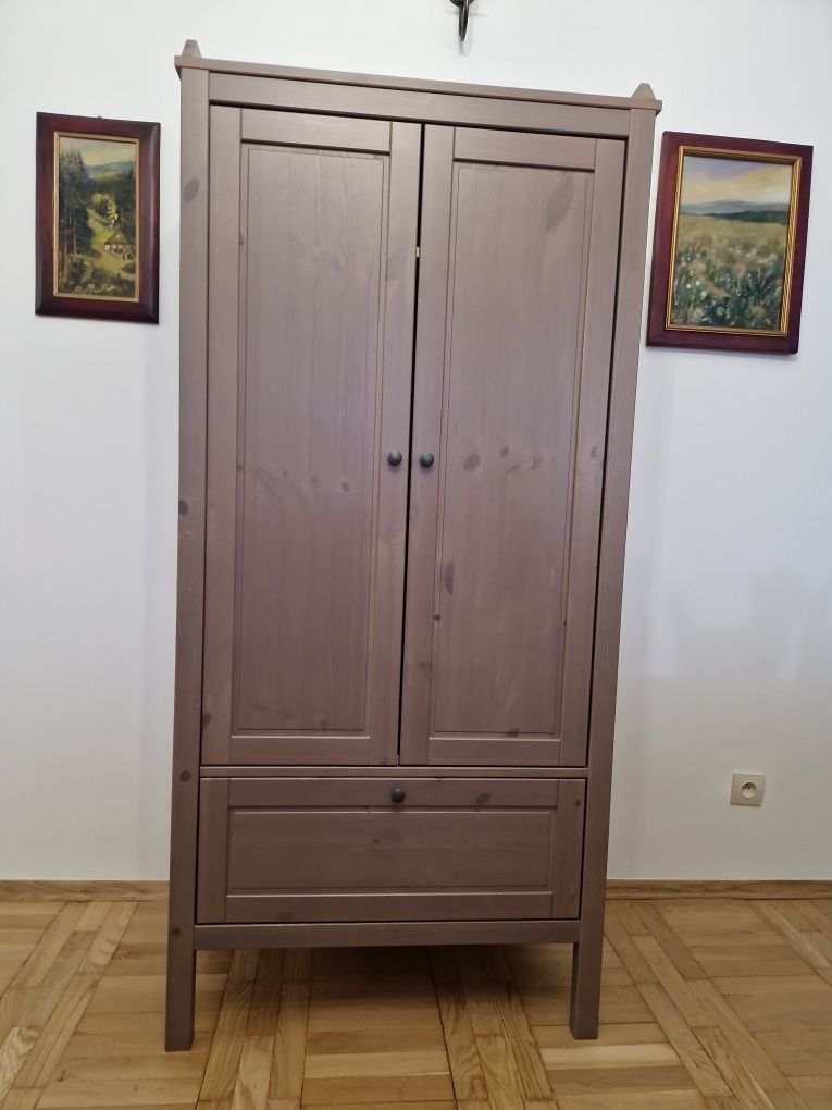 Meble dziecięce szafa i komodo-przewijak