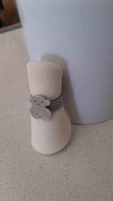 Anel de aço com urso