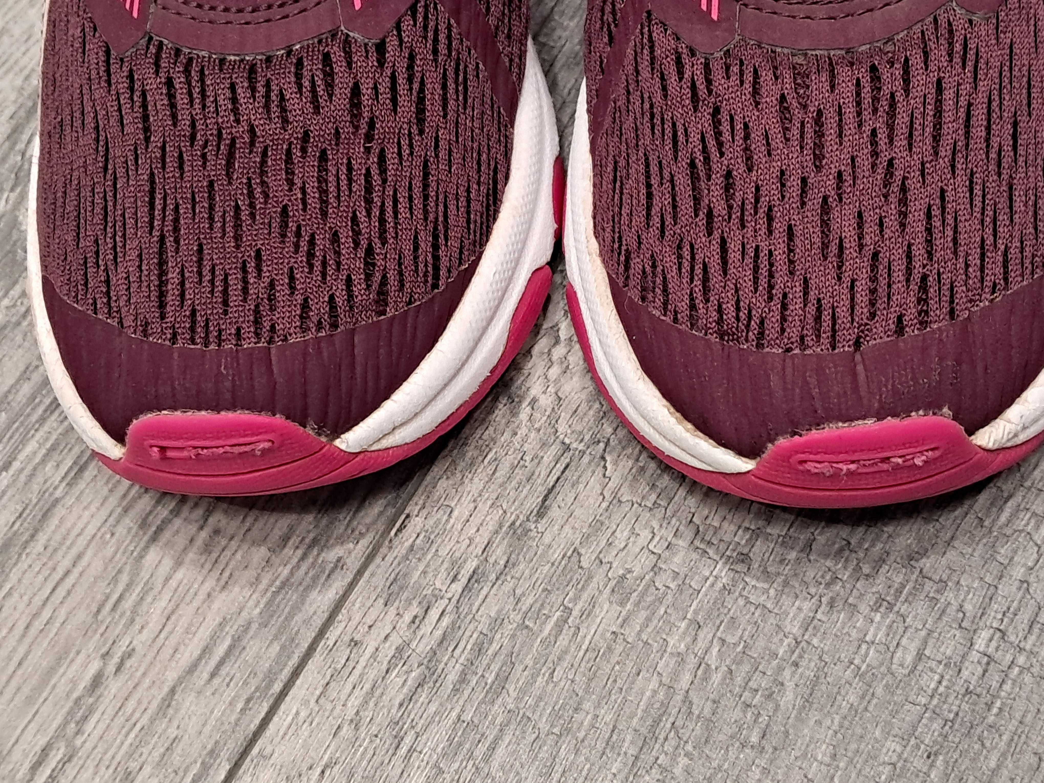Оригінальні кросівки Asics GT-1000