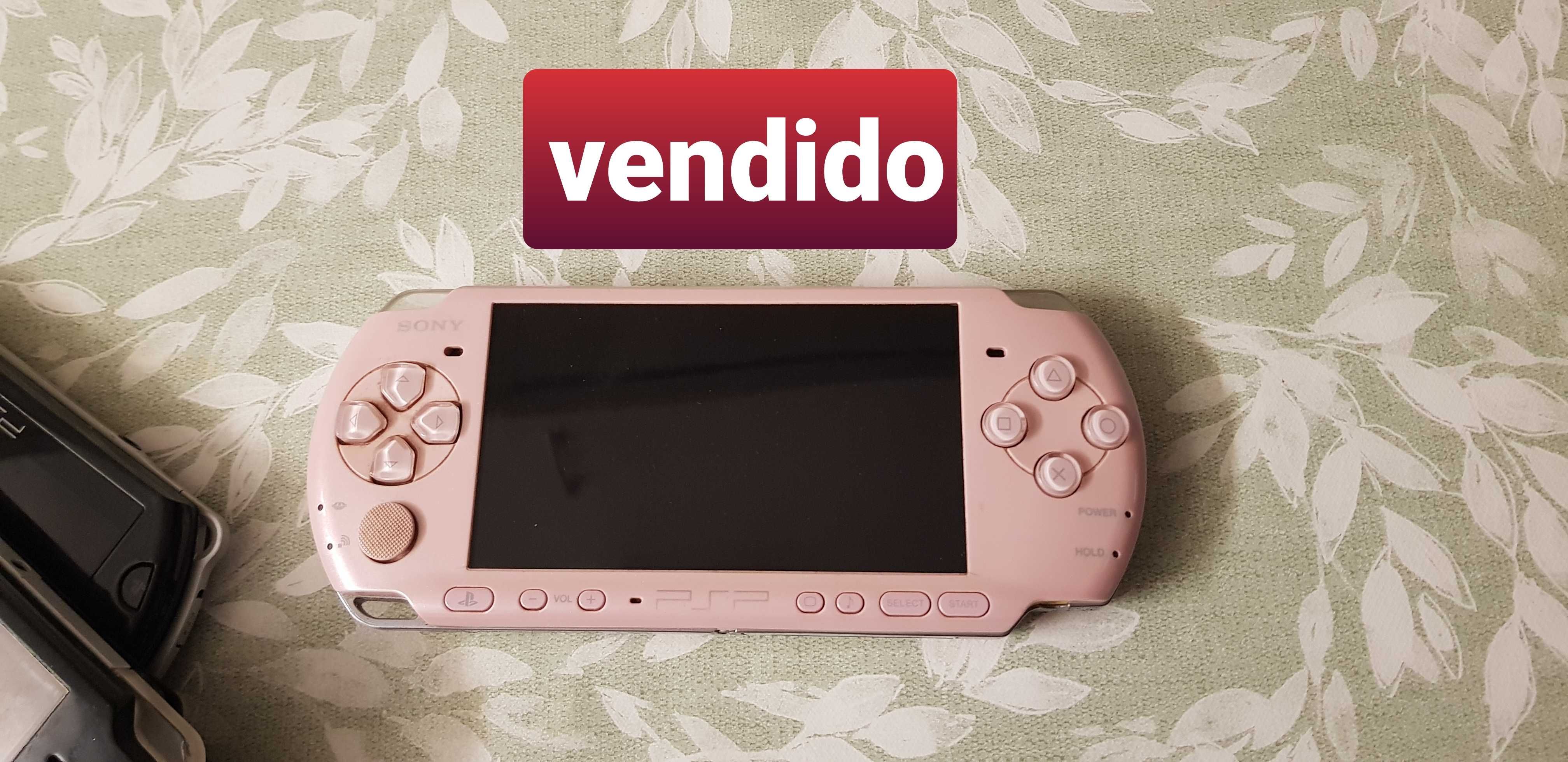 Vendo 1 PSP, NAO FUNCIONA,bateria inchada, so para peças