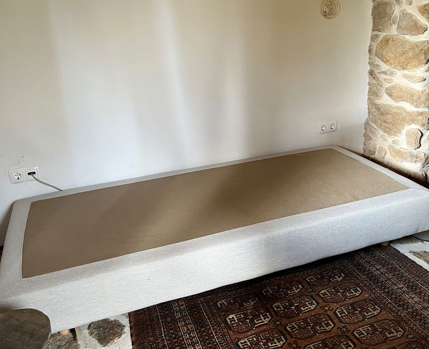 Base de sommier forrada, como nova
