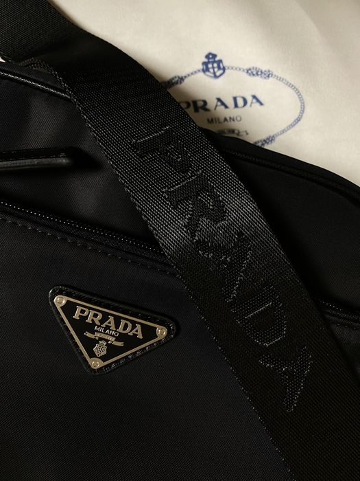 PRADA Re-Nylon Shoulder Nassenger Bag Black